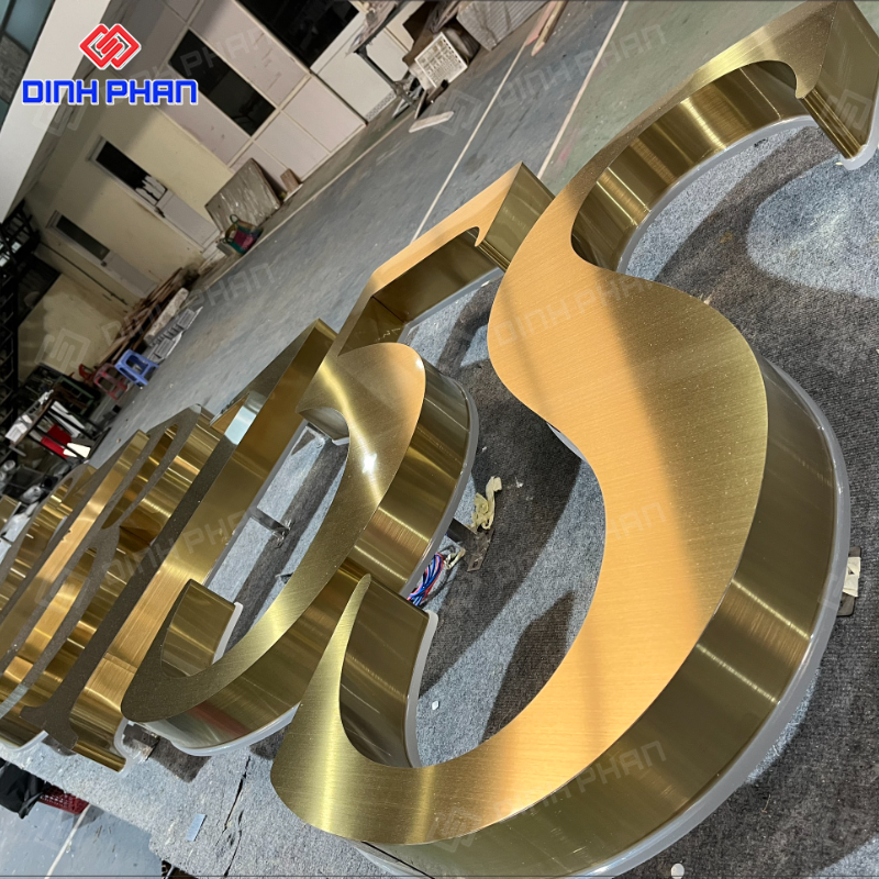 Bảng hiệu chữ nổi - Ảnh 11