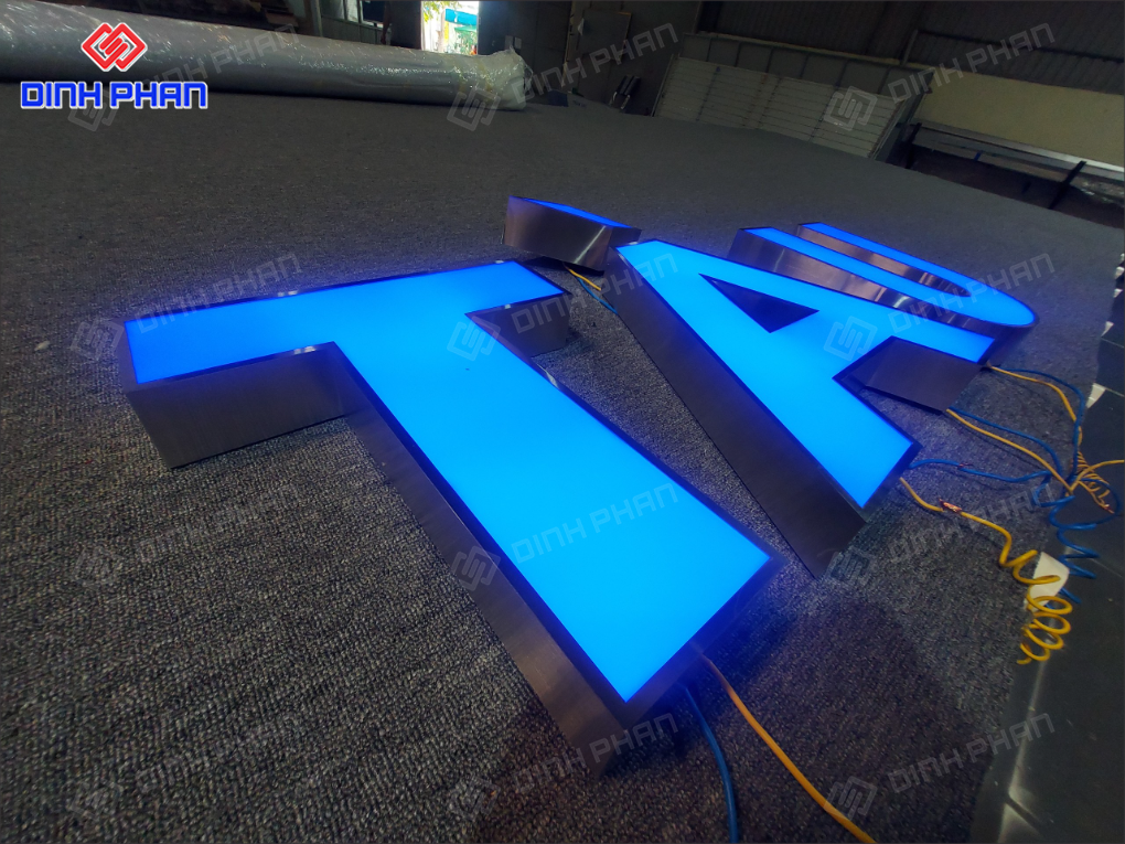 Chữ inox mặt mica