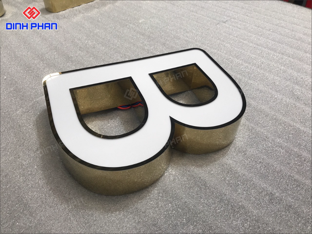 Chữ inox mặt mica