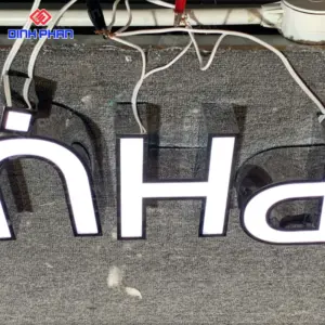 Alternative view of Chữ inox trắng