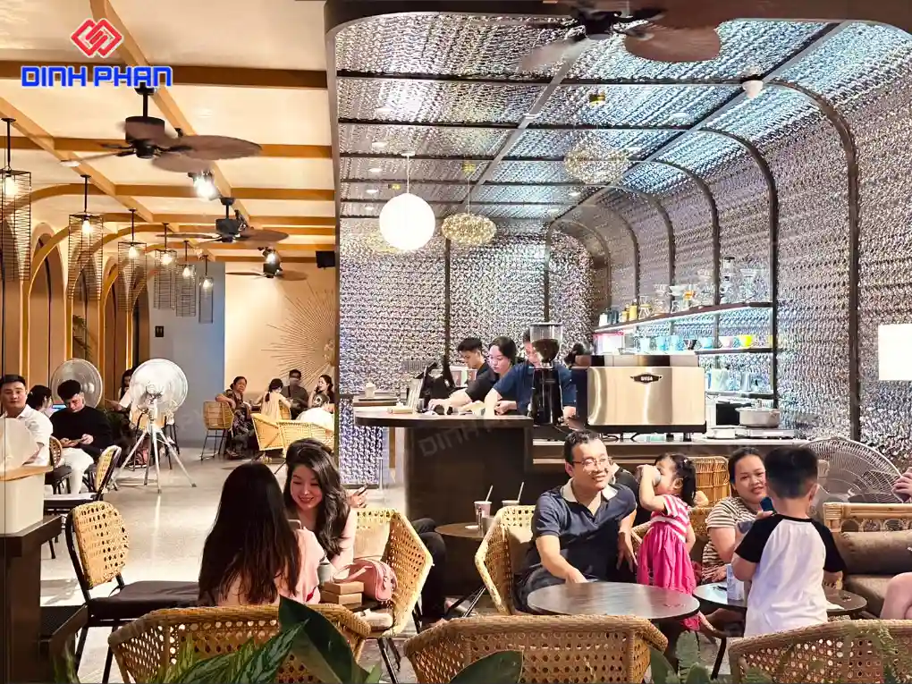 Thiết kế quán cafe BMT đẹp – giải pháp thu hút khách và tăng doanh thu