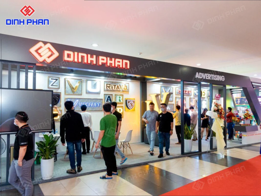Thiết kế shop BMT đẹp, dễ gây ấn tượng với khách