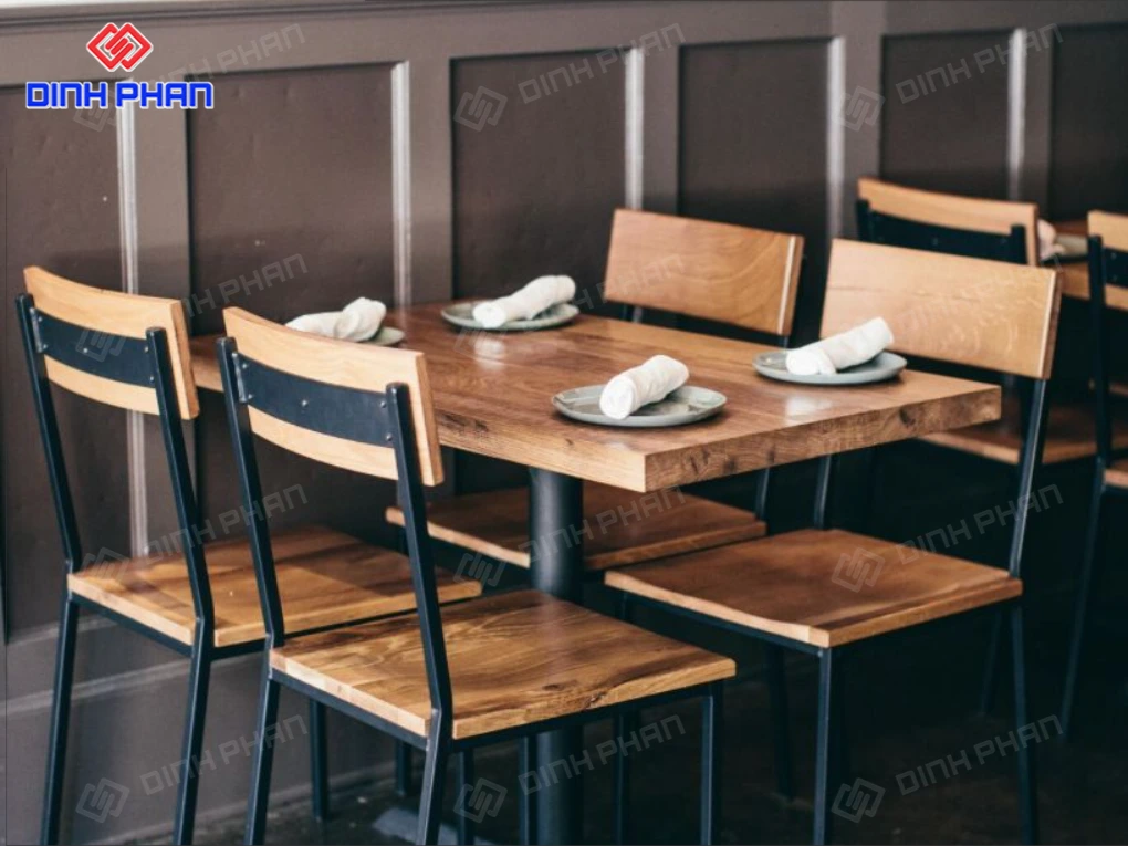Đóng bàn ghế BMT theo yêu cầu, giá hợp lý