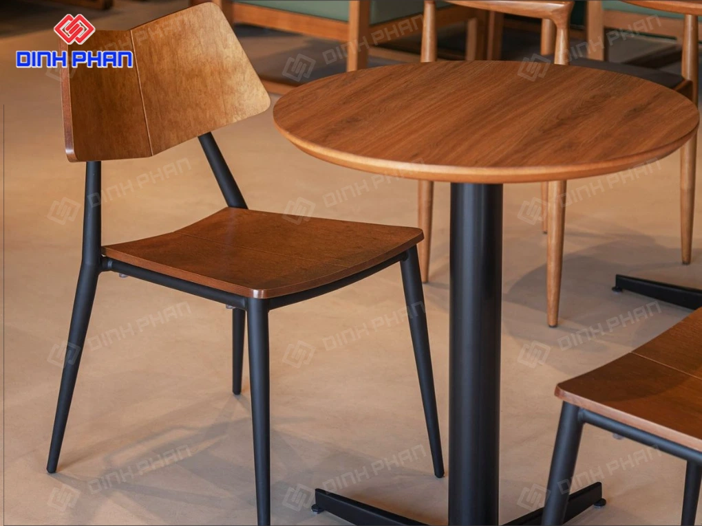 Đóng bàn ghế BMT theo yêu cầu, giá hợp lý